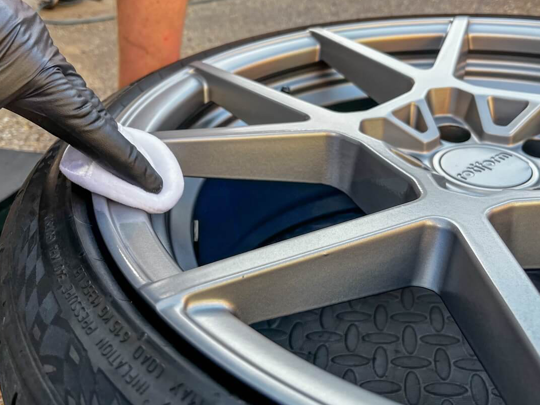ceramic-coating-wheels-protecție-ceramică-pe-roți-moldova-spark-detailing-auto